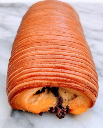 XL Dark Choco & Cream Pain Suisse